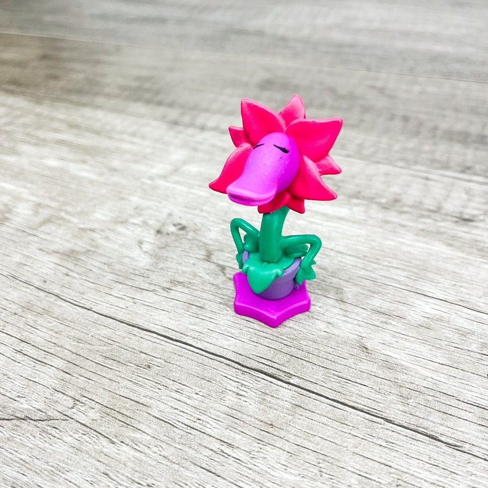 Disney Vampirina Creepy Caroline Plant Figure Cake Topper Pink Purple Green
